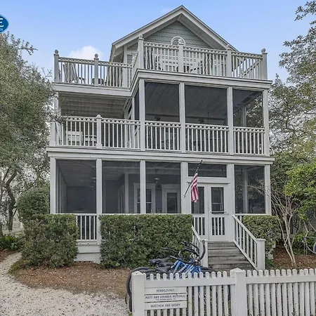 Short Distance To The White Sandy Beaches, Rendezvous Main House Carriage In Seaside Home